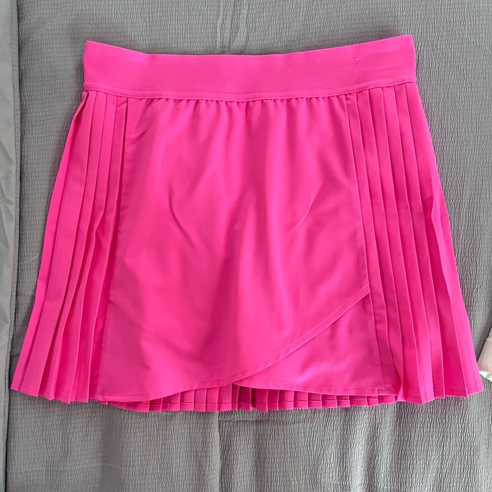 Plated pink skirt